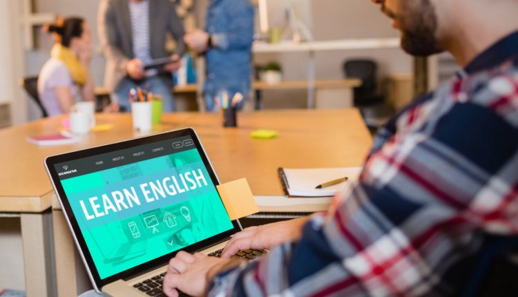 Free courses to learn English now!