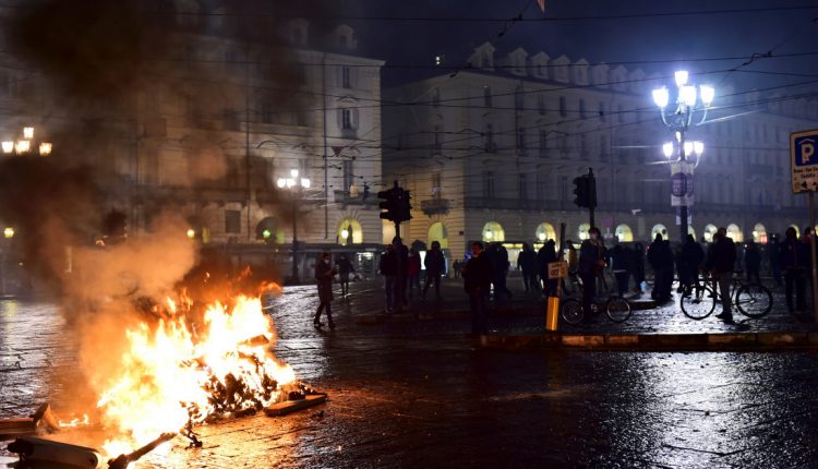 Protests against new coronavirus measures in Italy turn violent | Italy