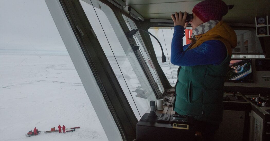 Arctic Expedition’s Dress Code Raises Concerns About Sexism in Science