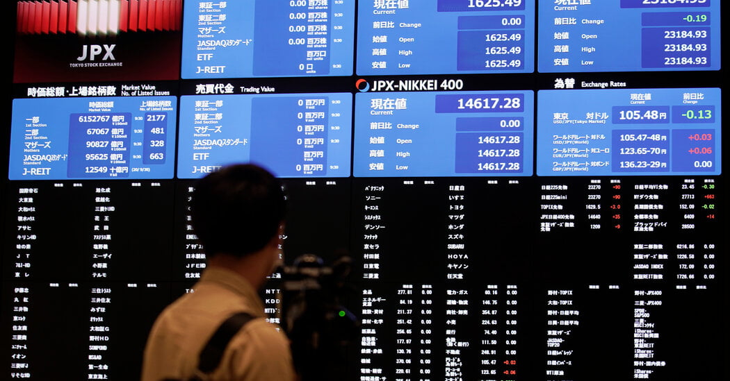 Tokyo Stock Exchange Glitch Brings Trading to a Halt