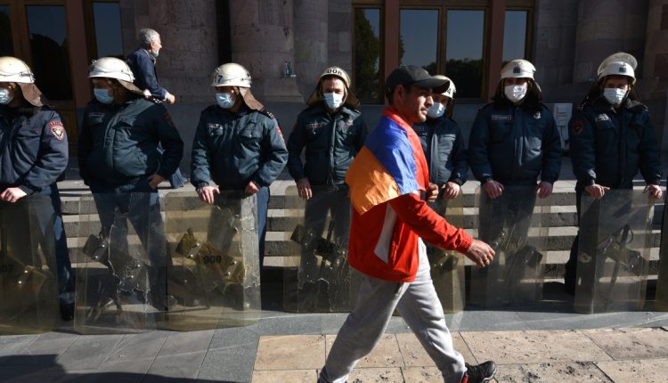 Armenian economy minister tenders resignation amid protests | Europe