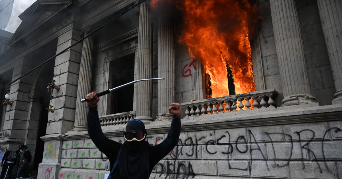 Guatemala protesters torch Congress as simmering anger boils over | Latin America