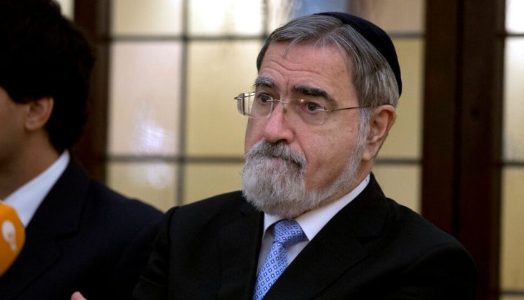 Jonathan Sacks, the U.K.’s Inclusive Former Chief Rabbi, Dies at 72