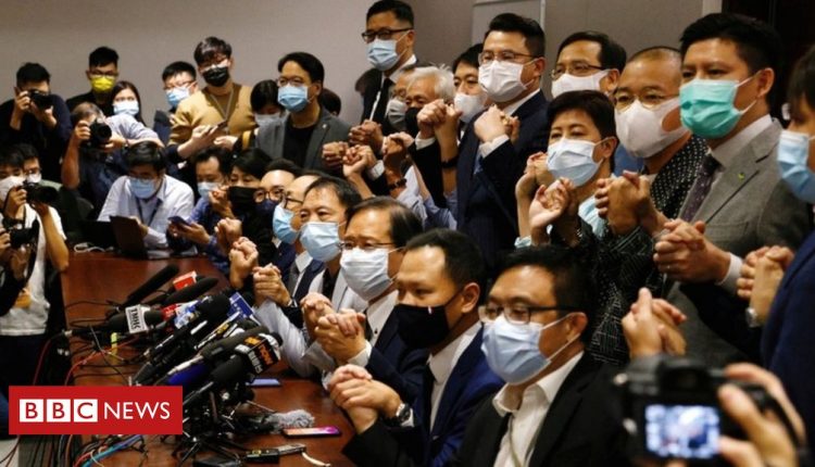 Hong Kong: China says opposition walkout is open challenge