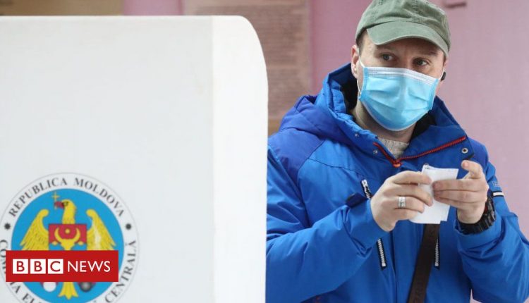 Moldova votes in presidential run-off