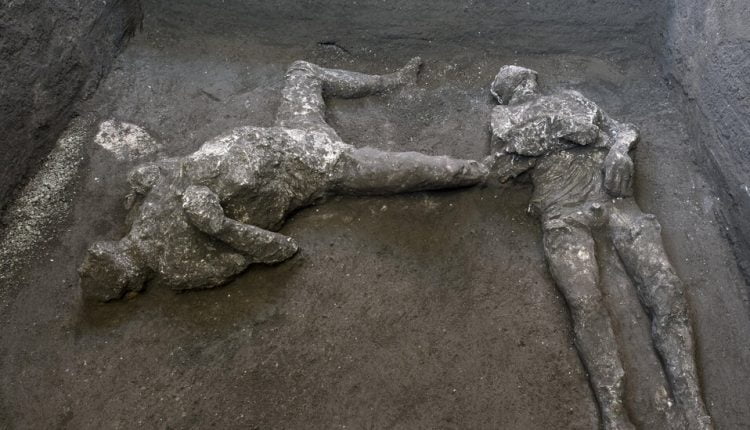 Remains of Two Killed in Vesuvius Eruption Are Discovered at Pompeii