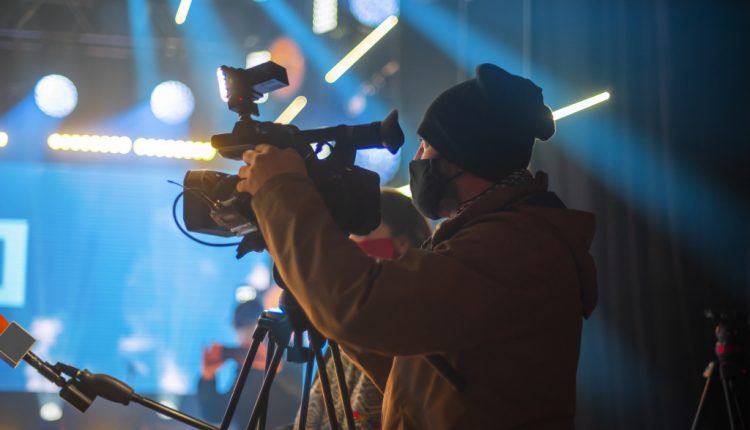 Entertainment Industry Workers Exempt From Newsom’s Stay-At-Home Order – Deadline