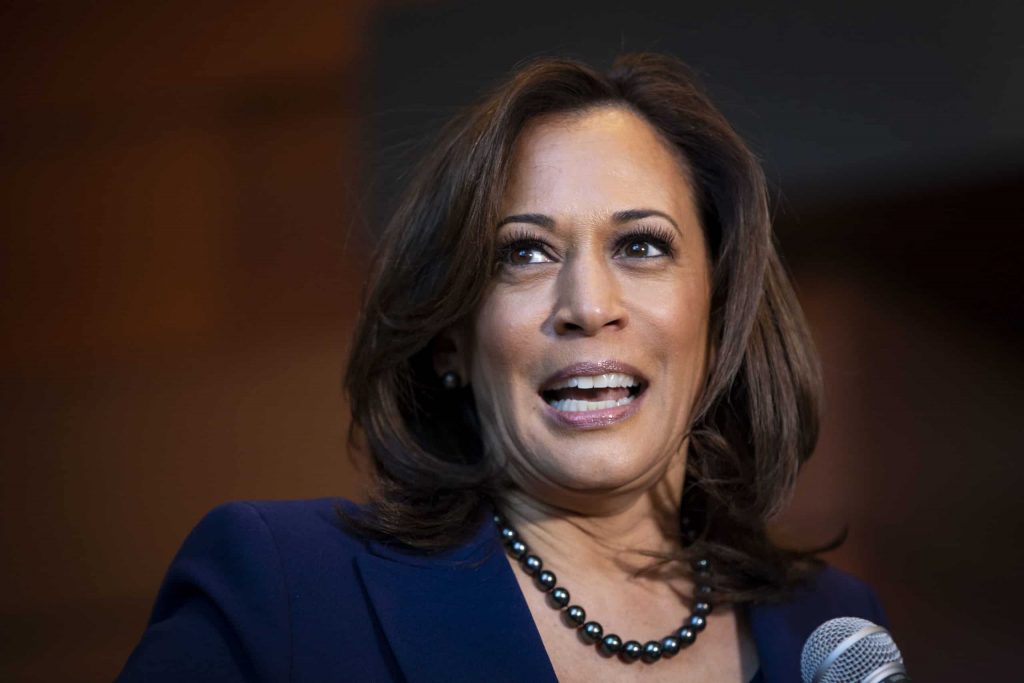 Kamala Harris Posts Her Thanksgiving Cornbread Dressing Recipe ...