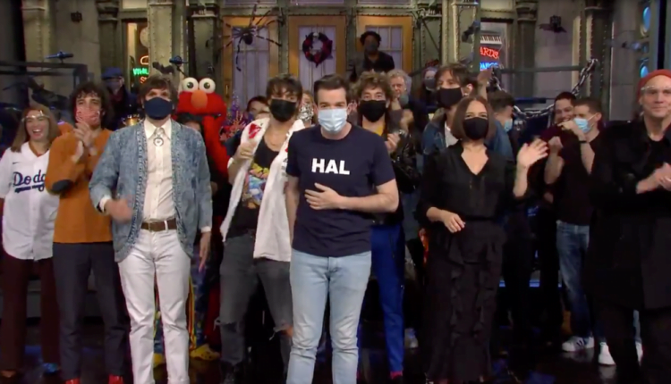 ‘SNL’ Host John Mulaney Pays Tribute To Late Music Producer Hal Willner – Deadline
