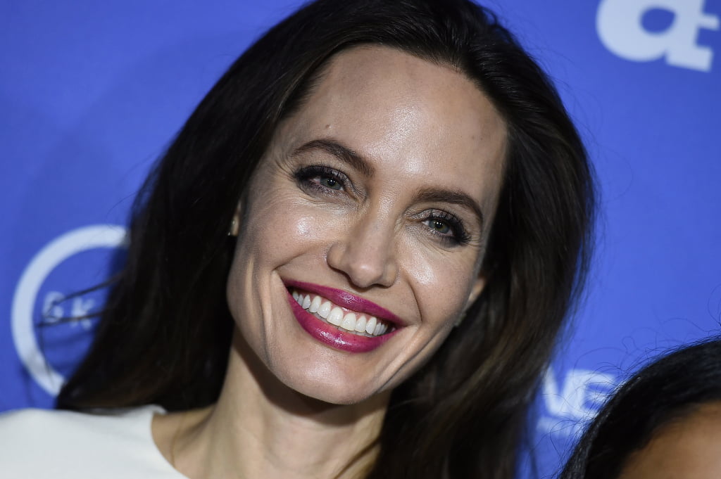 Angelina Jolie To Direct Biopic Of War Photographer Don McCullin – Deadline