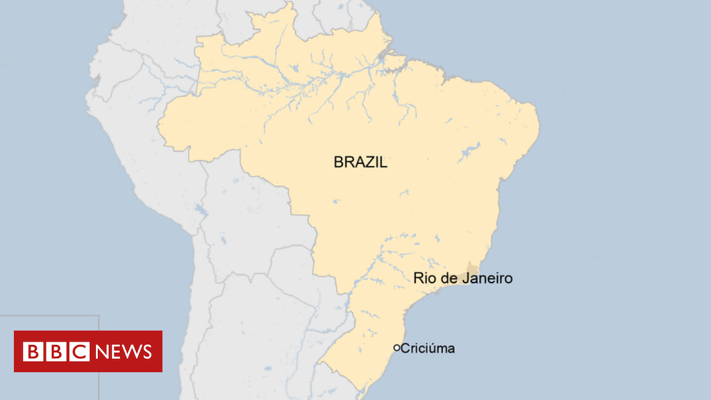 Brazil siege: Armed men 'raid banks' in Criciúma