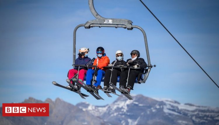 France to impose border checks to stop skiing abroad