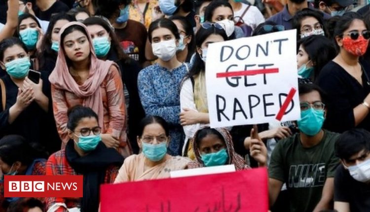 Pakistan anti-rape ordinance signed into law by president