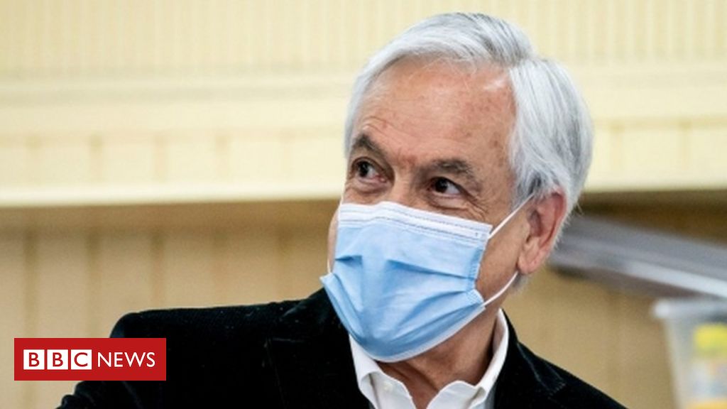 Covid: Chile's president Sebastián Piñera fined $3,500 for no-mask selfie