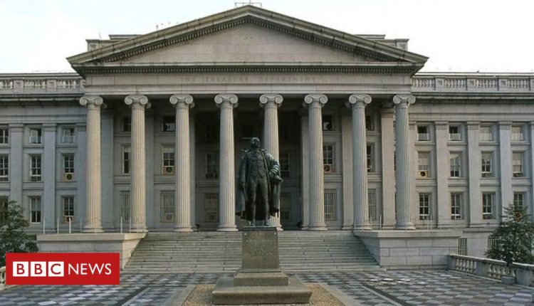 Trump orders new federal buildings must be 'beautiful'