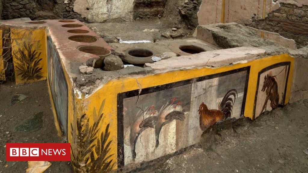 Pompeii: Ancient 'fast food' counter to open to the public