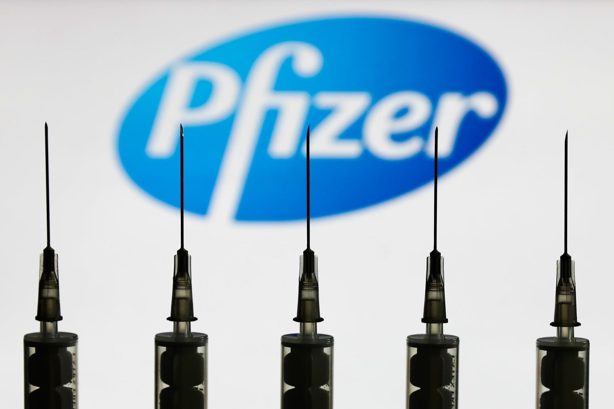 Pfizer and Moderna could earn $ 32 billion from sales of COVID-19 vaccines