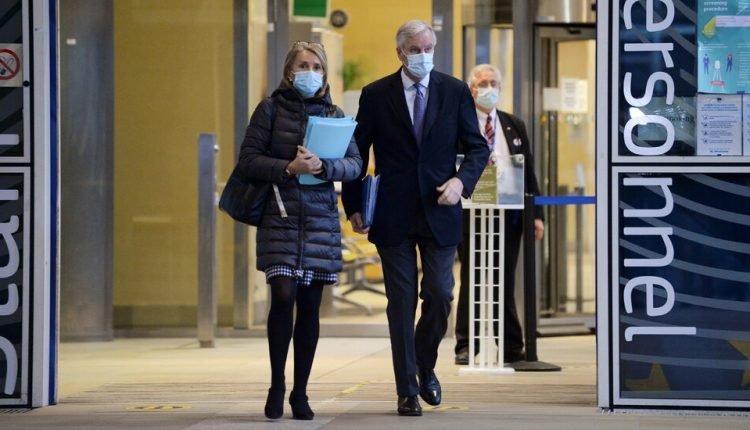 Britain and E.U. Scramble to Reach Brexit Deal Before Christmas