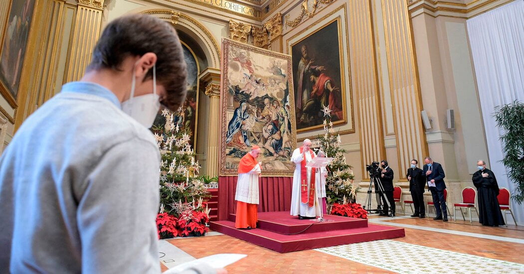 Pope Francis Makes Christmas Appeal for Nations to Share Covid-19 Vaccines