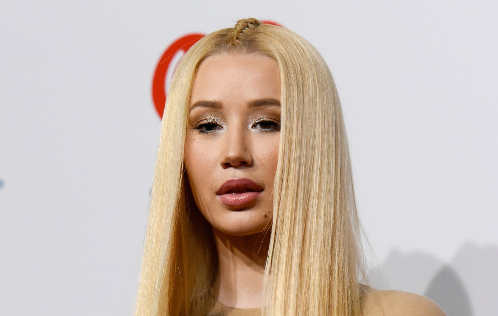 Iggy Azalea – Here’s How She’s Making Her Son’s First Christmas ‘Special!’