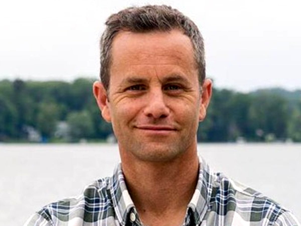 Kirk Cameron Called A Real ‘Growing Pain’ As The Rebel Christian Defies CDC Guidelines And Holds Maskless Christmas Carol COVID Protests