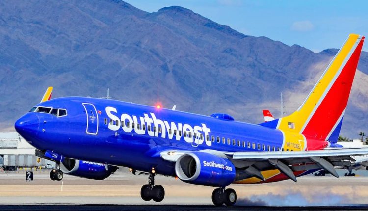 Southwest Airlines Employee Gifts Kids With Toys During Holiday Season