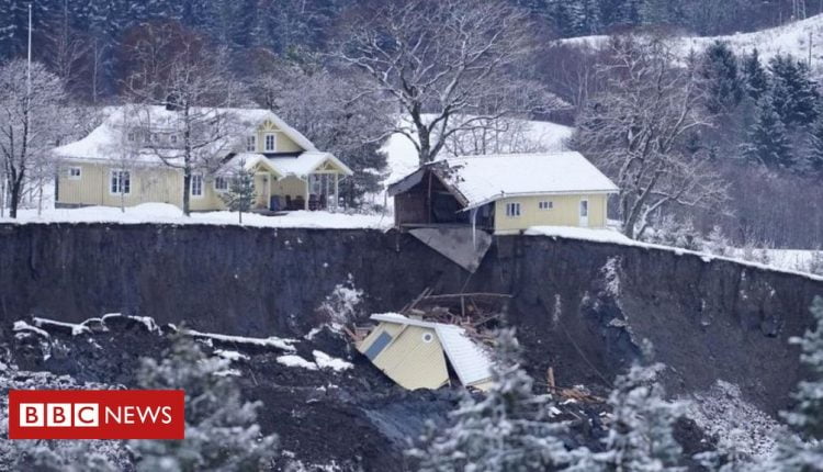 Norway landslide: Swedes join search for 10 missing in Ask ravine