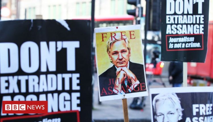 Julian Assange loses extradition bail bid