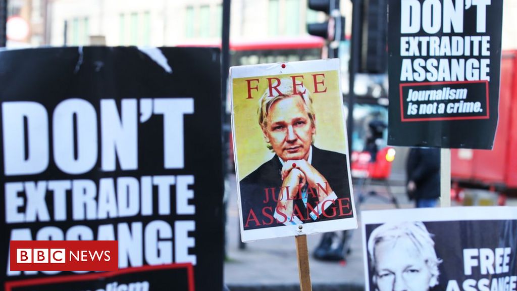 Julian Assange loses extradition bail bid