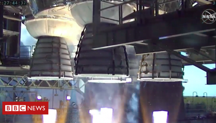 SLS: Nasa's 'megarocket' engine test ends early