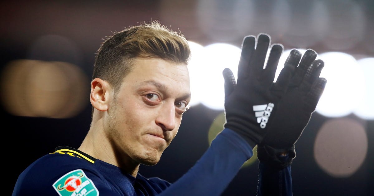 Mesut Ozil confirms leaving Arsenal for Turkey’s Fenerbahce | Middle East News