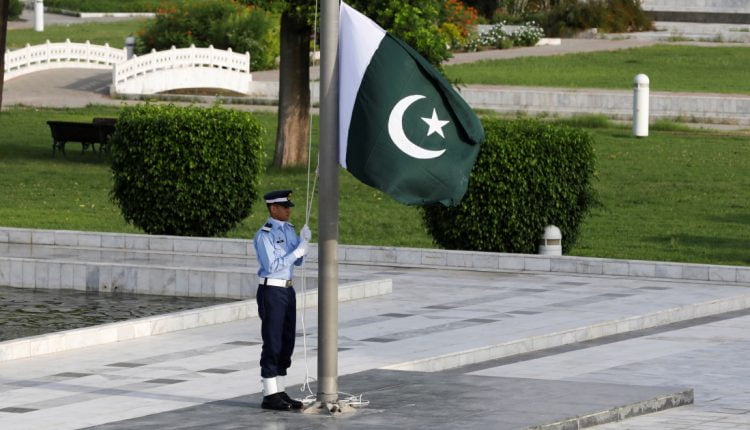 Pakistan says all visa restrictions for Bangladeshis removed | Bangladesh News