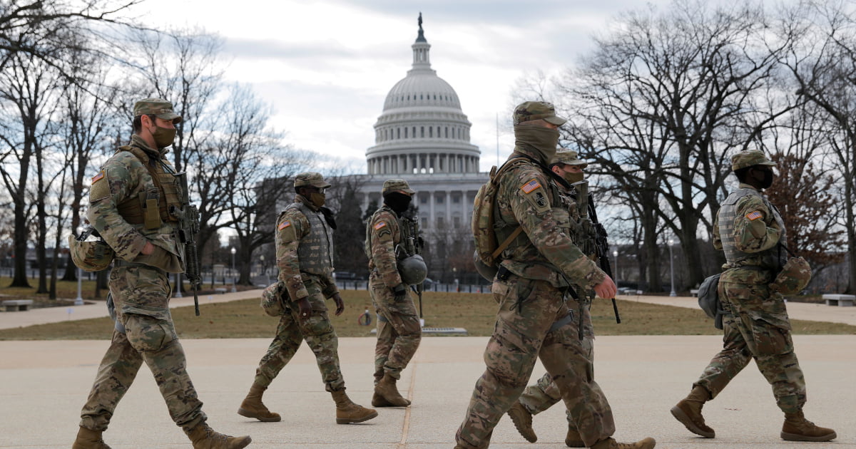In Pictures: Troops, riot fencing and razor wire in Washington DC | Gallery News