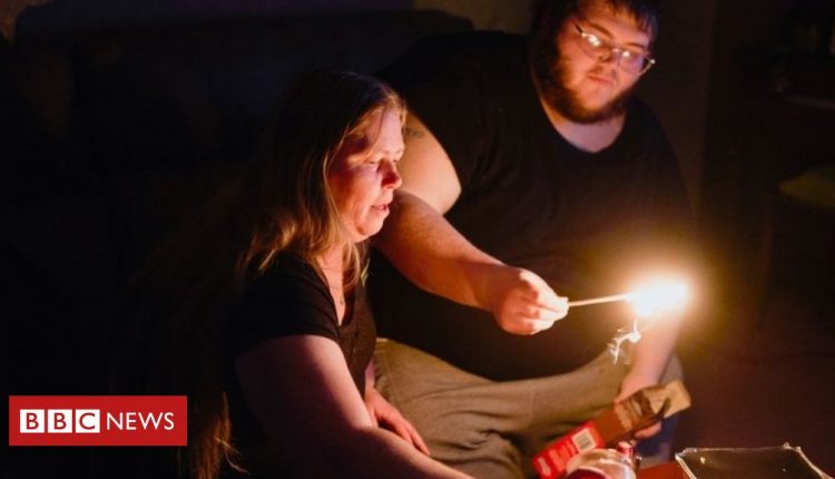 Texas weather: State should pay soaring power bills, says Houston mayor