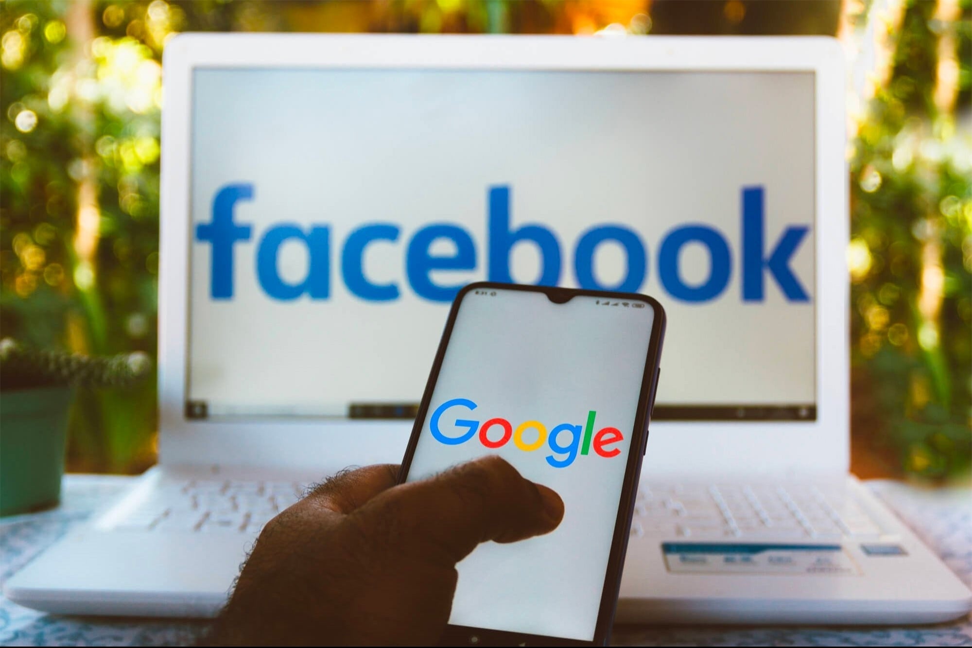 Law approved for Google and Facebook to pay the press for their content in Australia