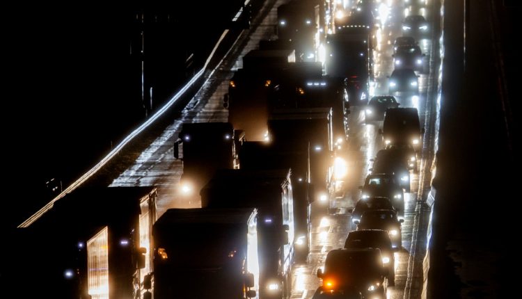 Euro economy, dragged down by COVID, lags behind US and China | Business and Economy News