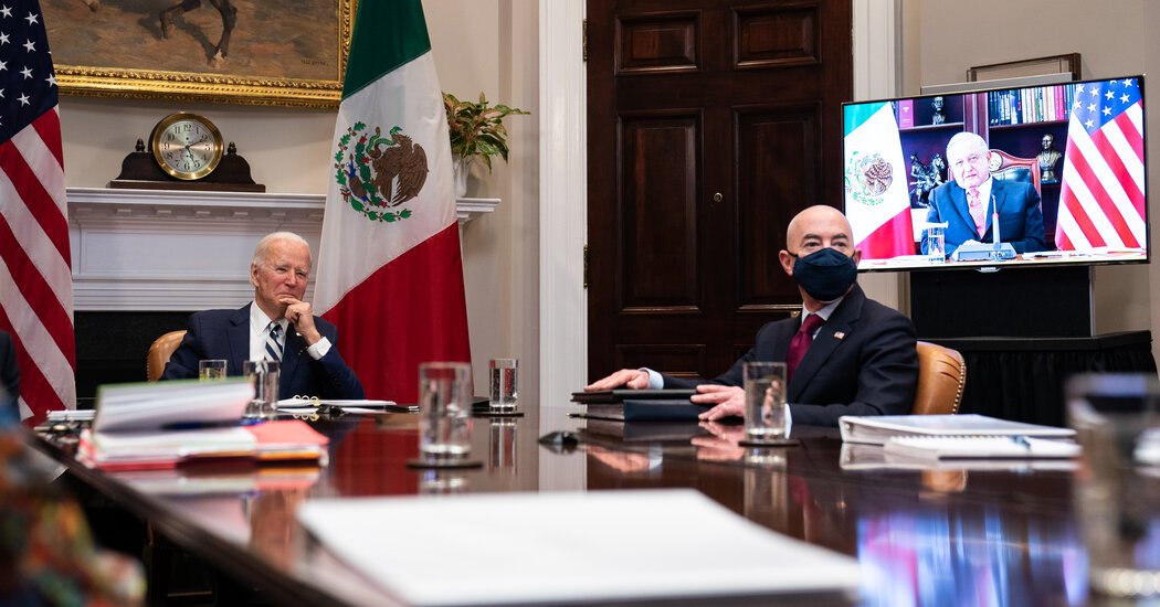 Biden Seeks Help on Border From Mexican President