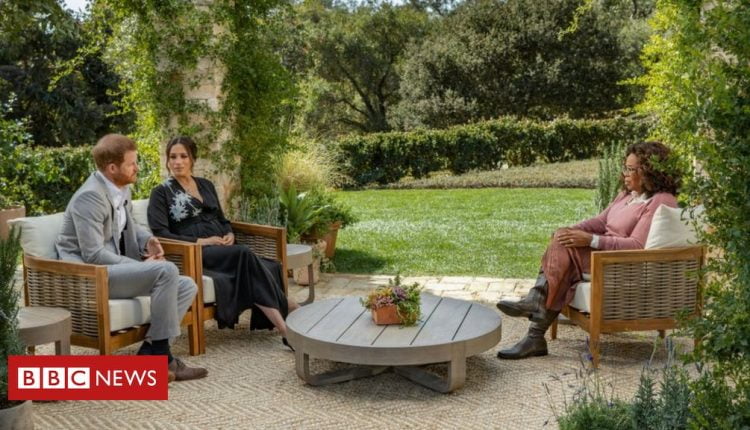 Oprah Winfrey: Skin colour remark 'not Queen nor Duke'