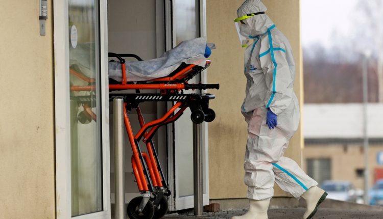 Czech Republic: What’s behind world’s worst COVID infection rate? | Coronavirus pandemic News