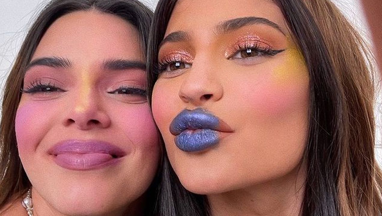 Kylie And Kendall Jenner Get Drunk On Tequila, Do Their Makeup And Make A Mess