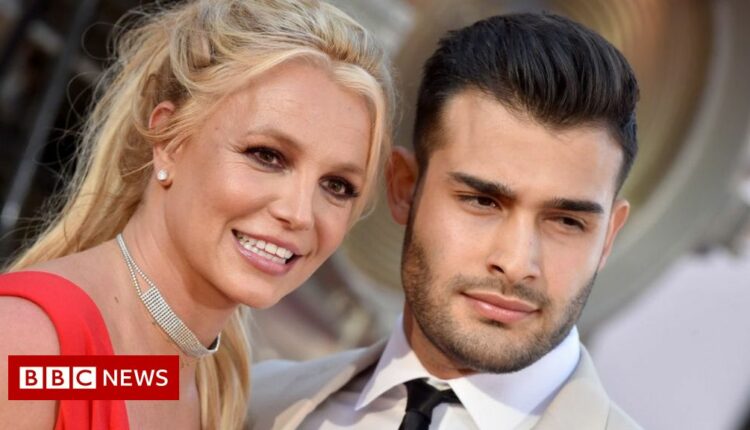 Britney Spears announces engagement to Sam Asghari